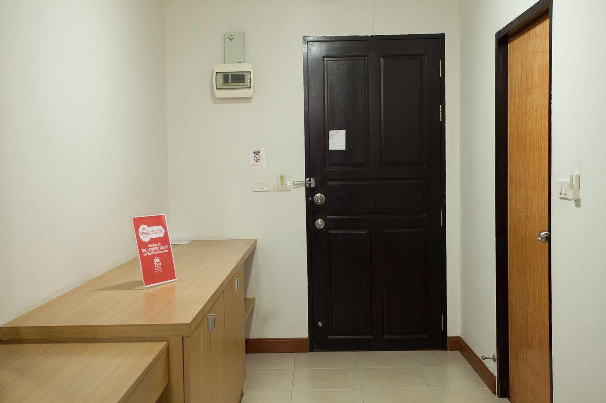 Zen Rooms Vibhavadee-Rangsit 曼谷 外观 照片
